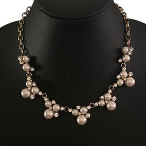 Vintage Bib Necklace Women's 17"-20" Gold-tone Cluster Faux Pearl And Rhinestone